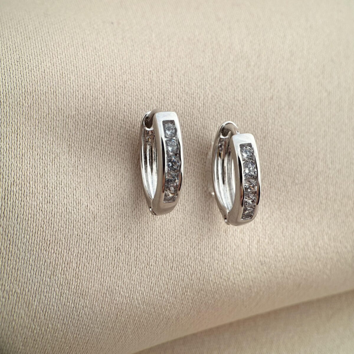 گوشواره نگین‌دار ژوپینگ مدل X001214366 - دیدی کالا | DiDikala